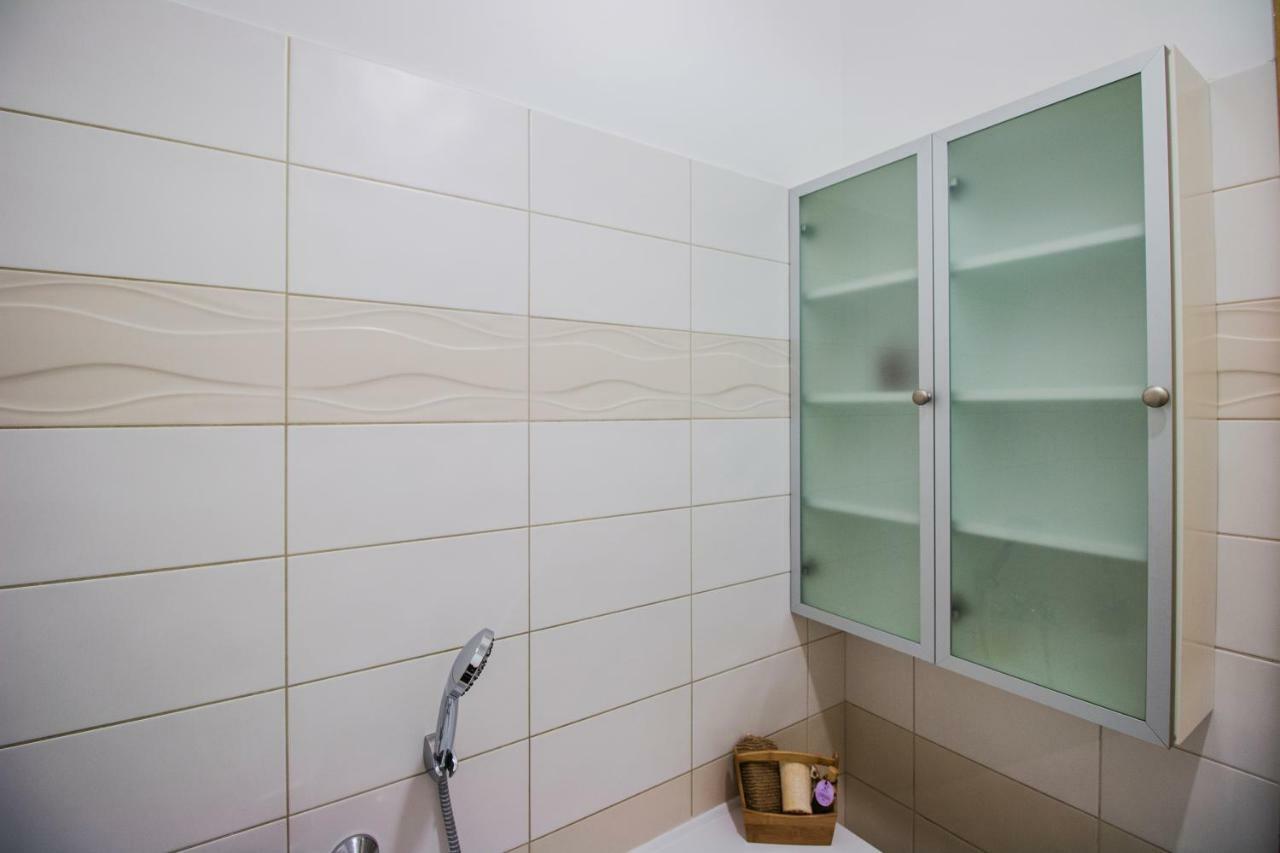 Montesa With Free Parking And Balcony Zadar